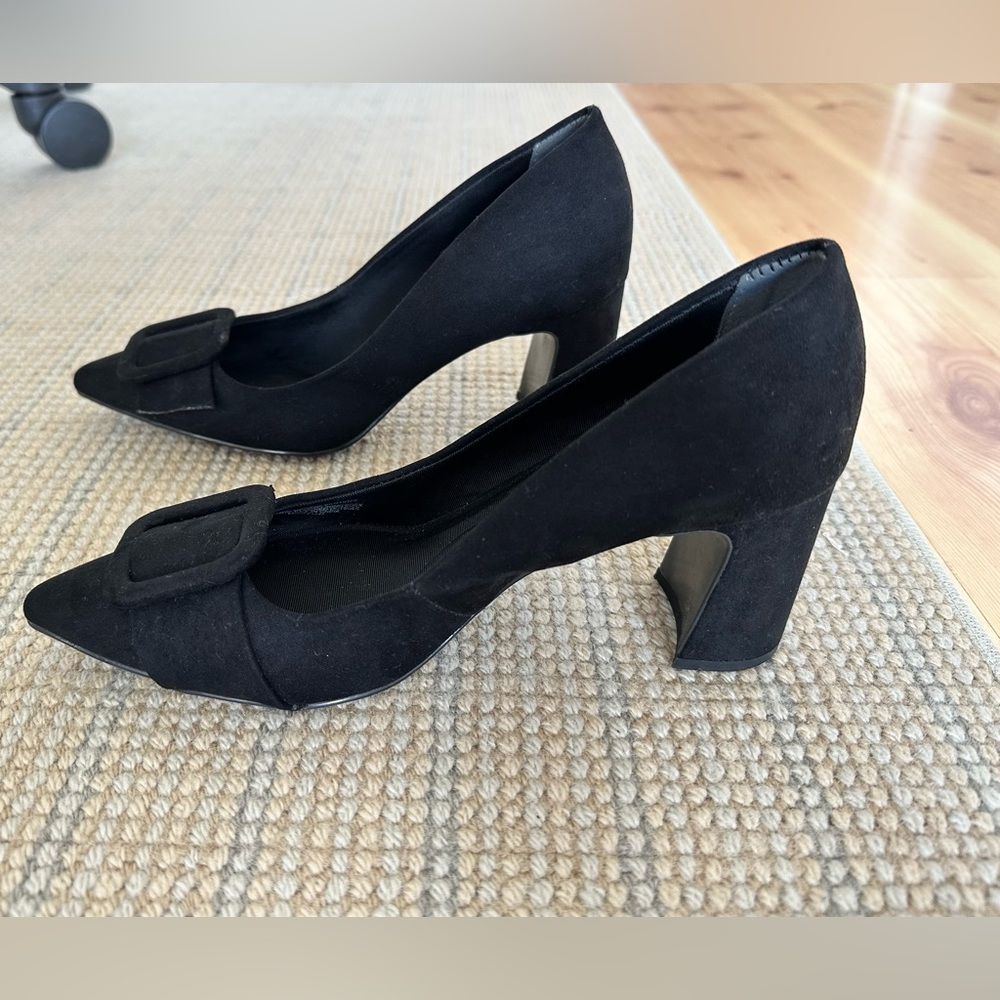Anne Klein Baretta Buckle Pump Black 7